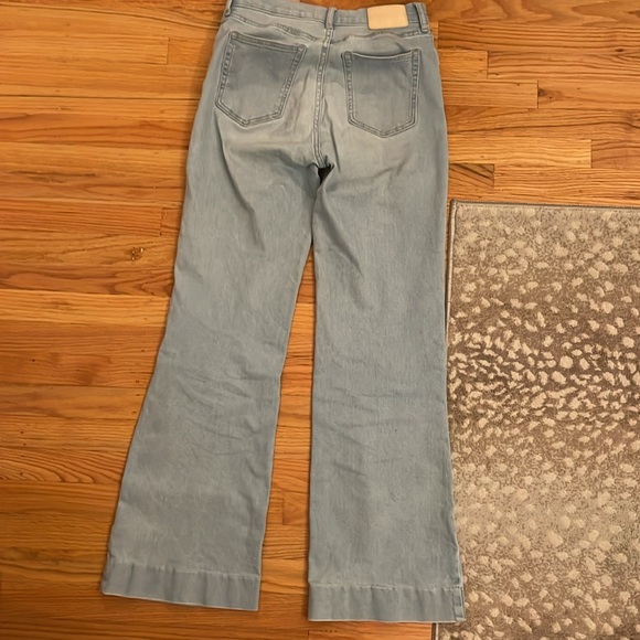 Everlane High Rise Flare - The Perfect Summer Beach Jean! - Picture 6 of 6